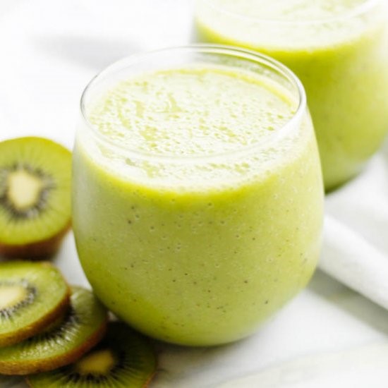 Creamy Coconut Kiwi Smoothie