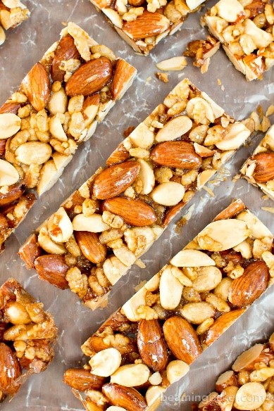 Cashew-Coconut Snack Bar